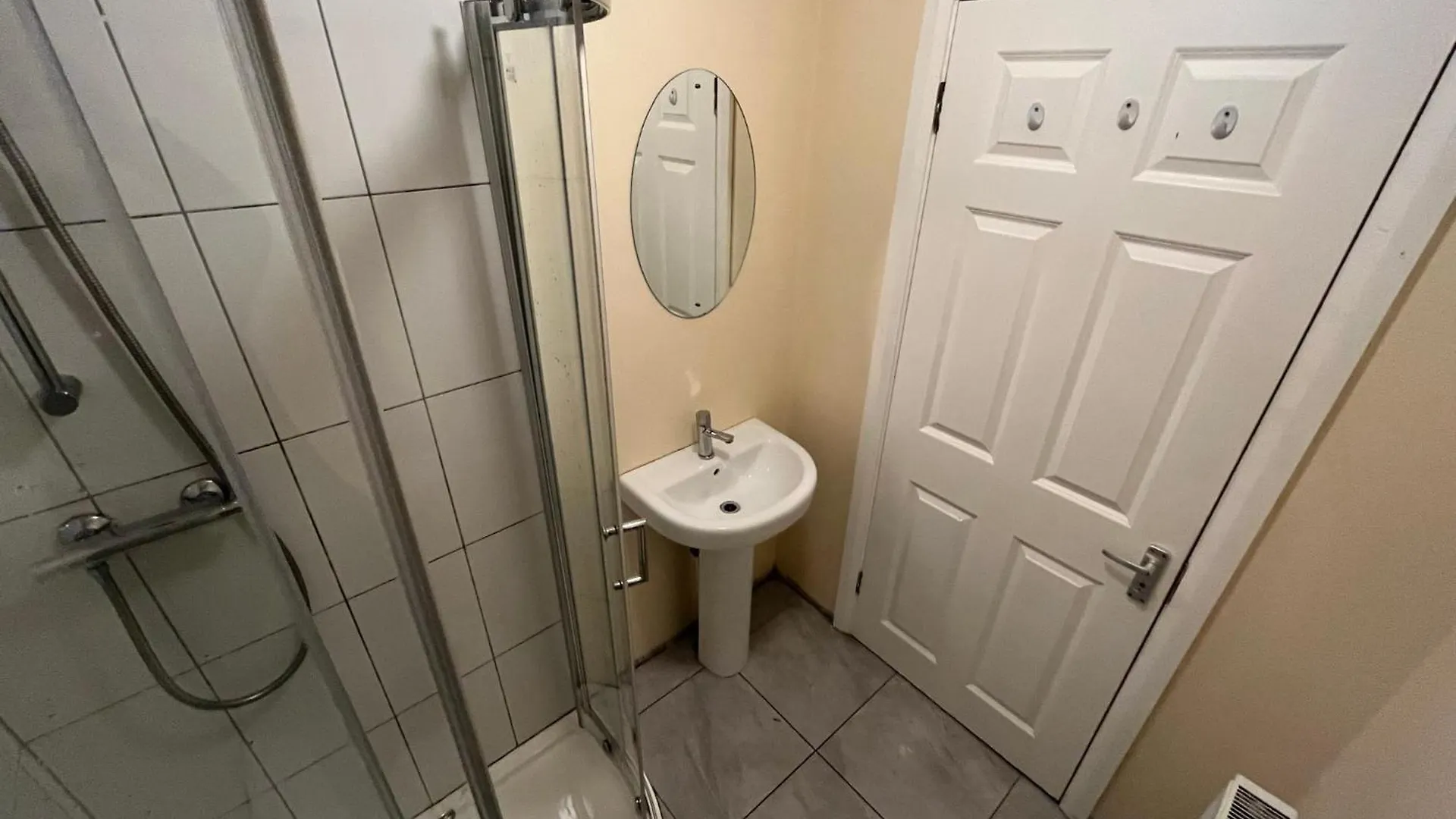 دبلن Stayhome B&B فندق مبيت وإفطار